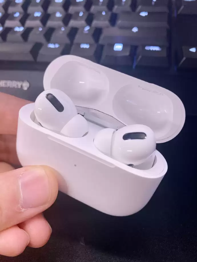 关于 AirPods Pro 六问六答 关于 AirPods Pro 六问六答
