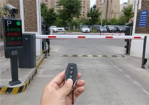 能抬杆还能屏蔽摄像头监控 男子售卖高科技小区地库开闸神器被判刑