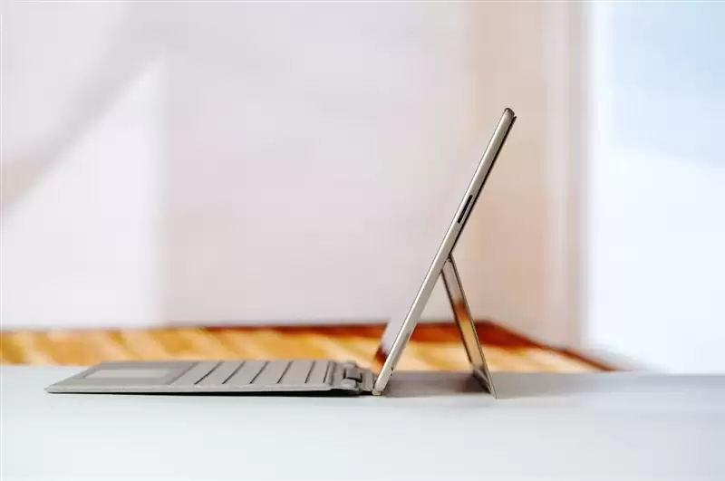 新一代 Surface Pro,13英寸评测:性能能效进步巨大 核显媲美最新X86