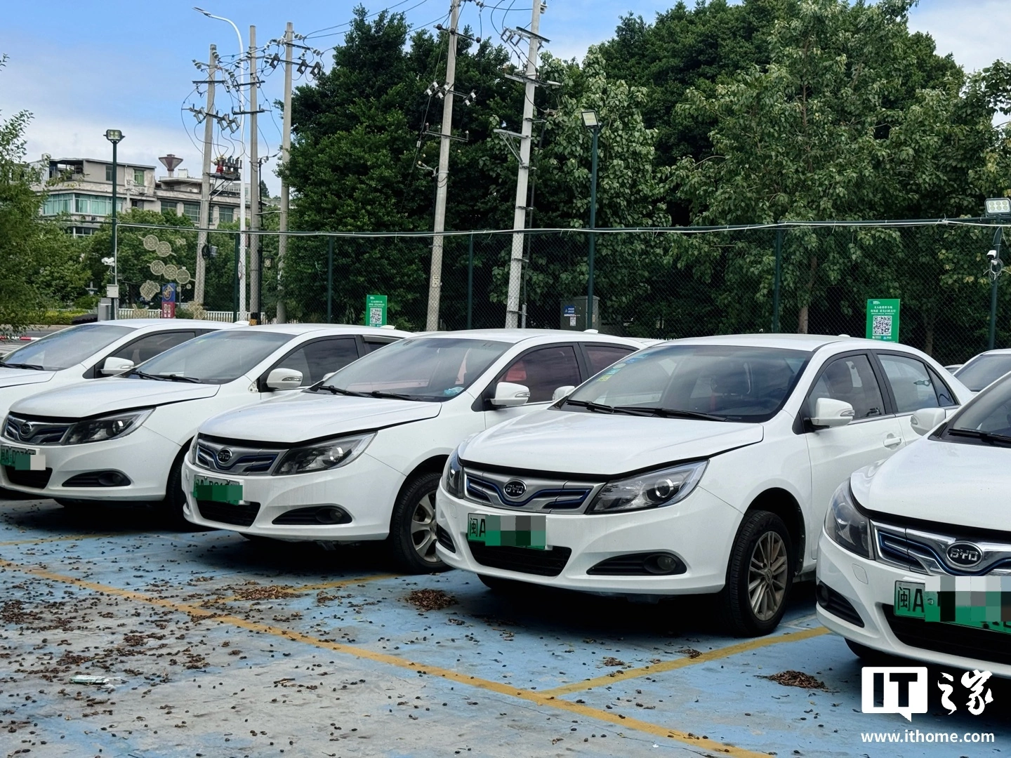 交通运输部：全国已有 396 家平台公司取得网约车平台经营许可，上月共收到订单信息 9.74 亿单