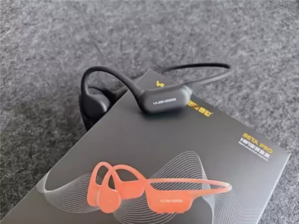园世 Beta Pro 骨传导耳机上手:IPX8 深度防水,游泳党刚需听音装备