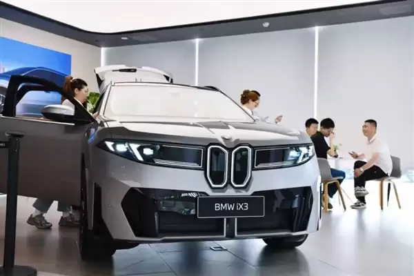 新世代iX3首展爆单:宝马终于有能打的纯电车了!