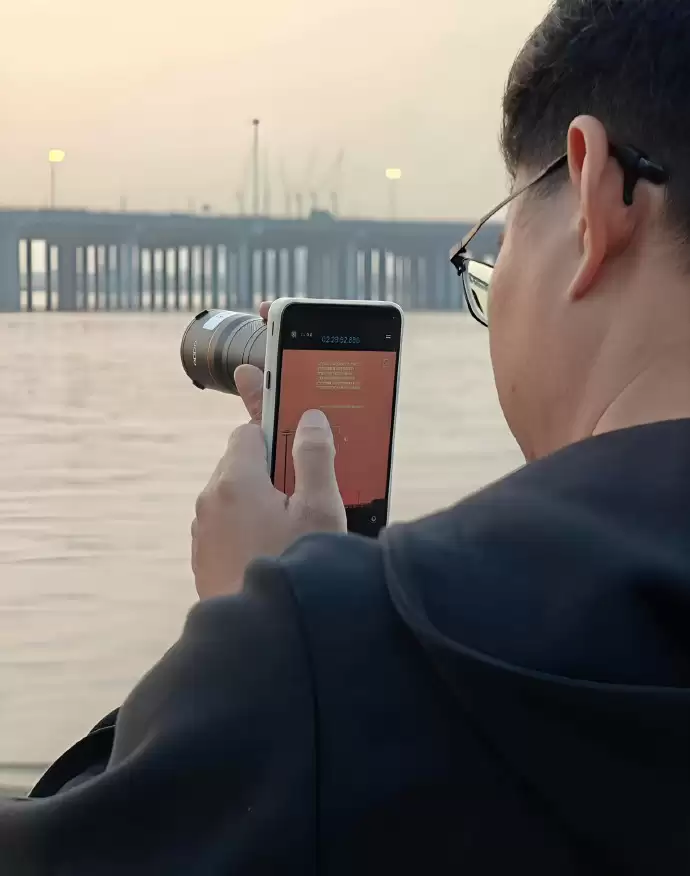 长焦镜皇来了!OPPO Find X9 Ultra或配备原生10倍光变长焦