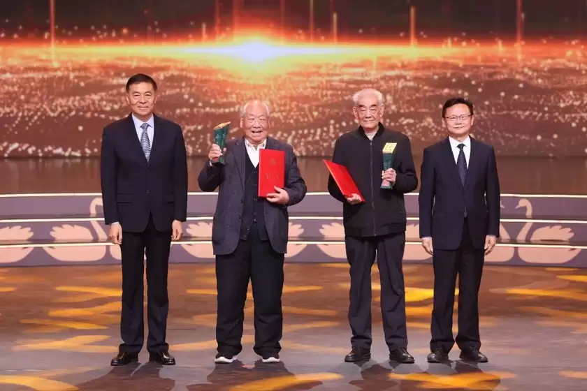 第十五届中国摄影艺术节在三门峡开幕 第十五届中国摄影艺术节在三门峡开幕