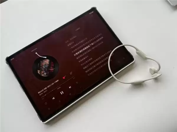 夏天游泳装备分享!园世Beta Pro骨传导耳机,水下听歌自由太香了